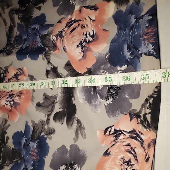 Paper Dolls London Grey & Pastel Floral Bodycon Dress - US Sz 6. - Picture 11 of 11